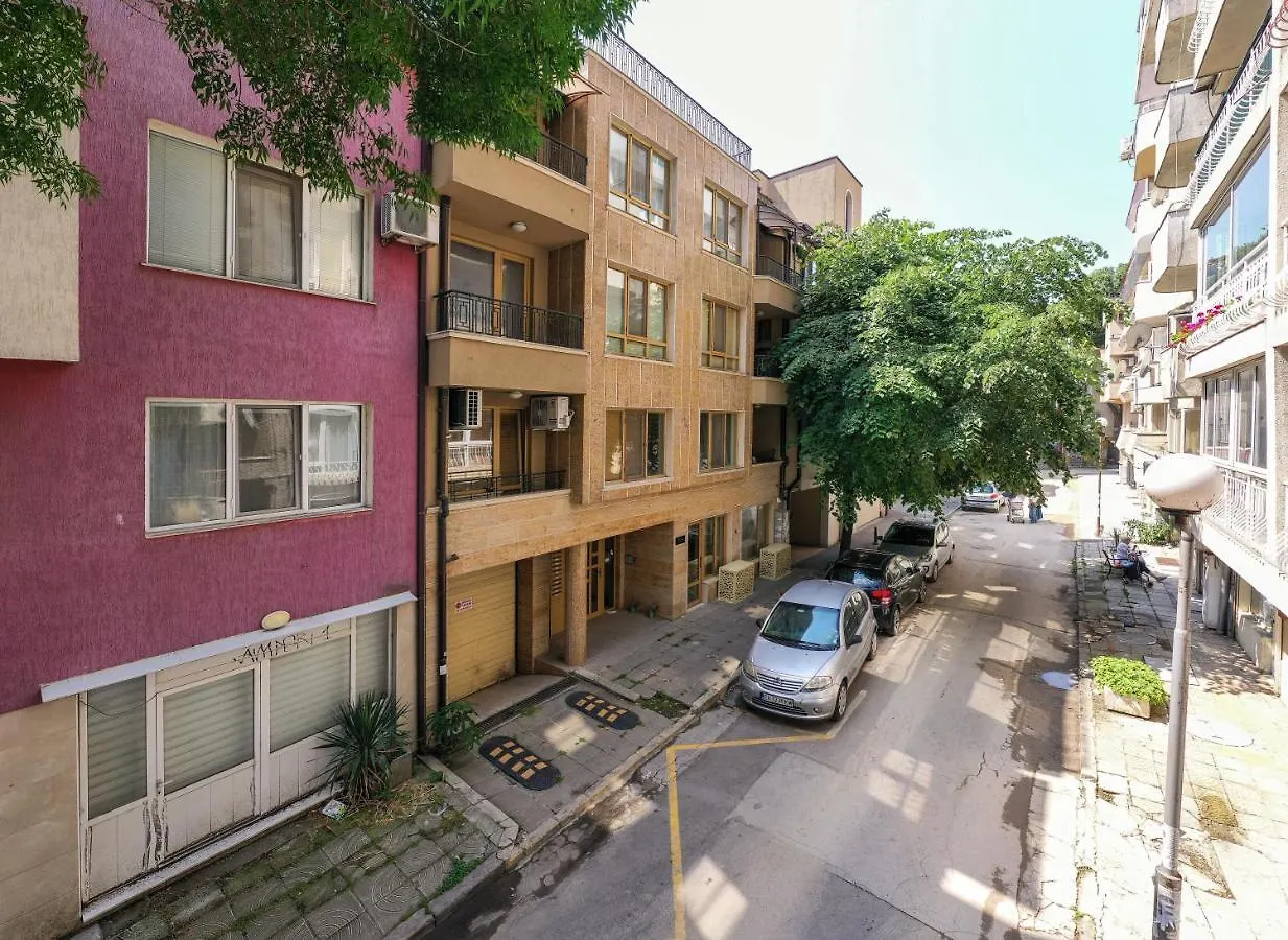 Deluxe And Central Garden Apartment Varna Bulharsko